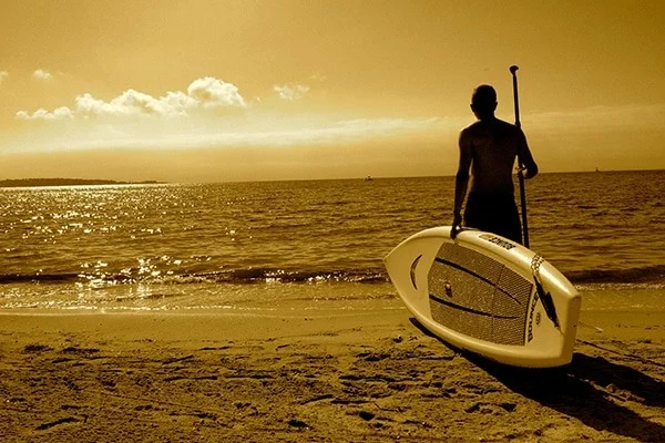 stand-up-paddle-sunset-coucher-de-soleil-paddle-evasion-iles-de-lerins