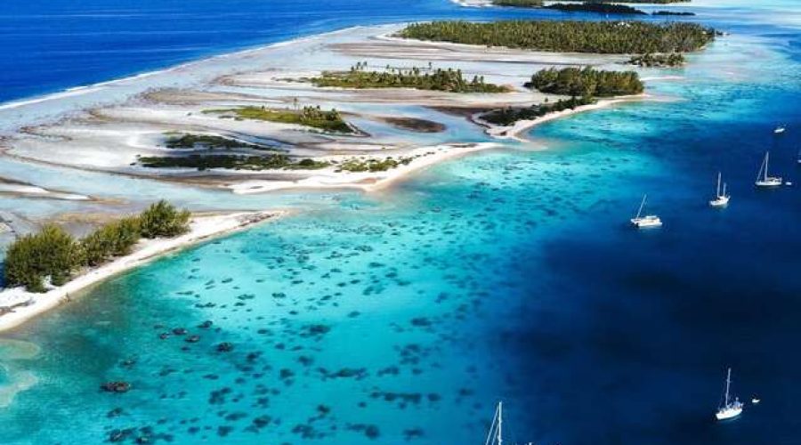 Sailing in French Polynesia